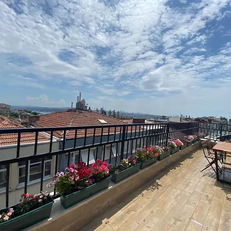 Taksim Apartment